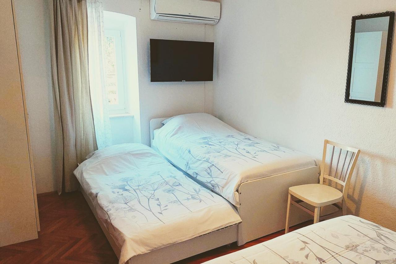 Casa Di Castello Apartment Mali Lošinj Екстериор снимка