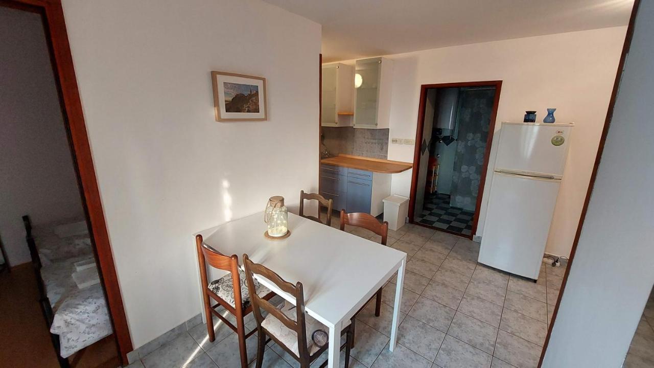 Casa Di Castello Apartment Mali Lošinj Екстериор снимка